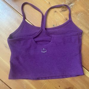 Beyond Yoga cropped tank top